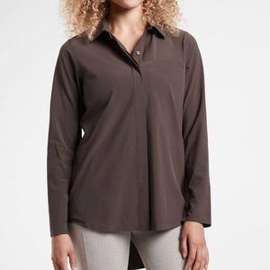 Athleta Urbanite Top 2.0 Walnut Brown Women's Small 981471 Elevated Basic Travel